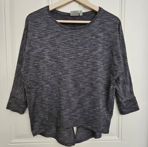 Athleta grey tie knot hem 3/4 sleeve Top tee size XS